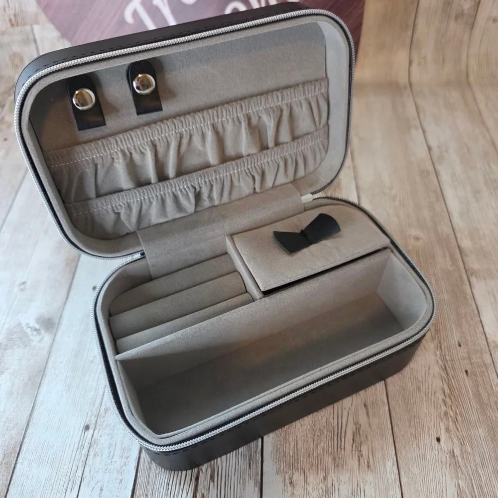 Dolce & Gabbana Black & Gray Jewelry Organizer NWOT
